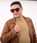 Встретьте Мужчинa : Aby, 36 лет до Россия  g